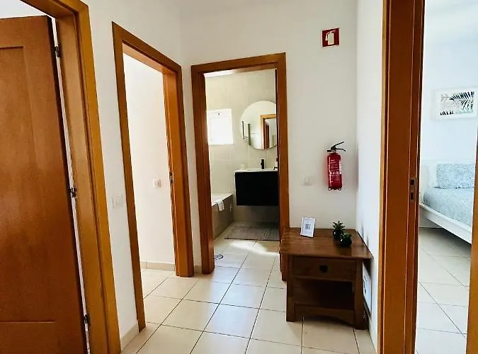 Ferreiras Αλμπουφέιρα