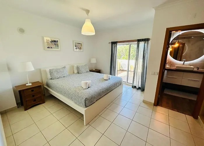 Ferreiras Αλμπουφέιρα