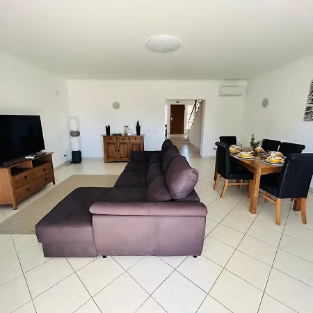 Ferreiras Вилла *