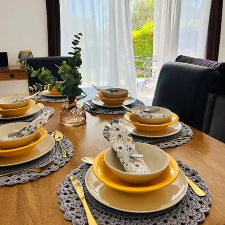 Villa Ferreiras *